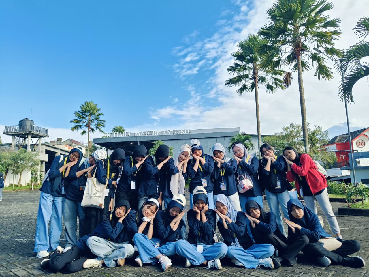 OUTING CLASS